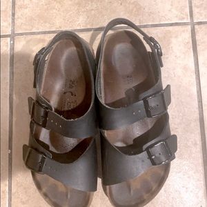 Birkenstock Milanos sandals size 9